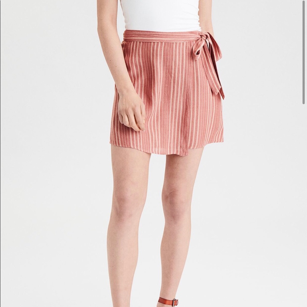 American Eagle flowy wrap skirt
